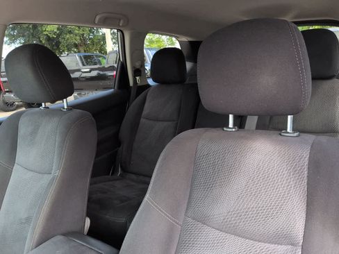 Used 2016 Nissan Pathfinder SV FWD image 8