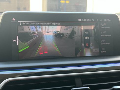 Used 2021 BMW M760i xDrive AWD/4WD image 18