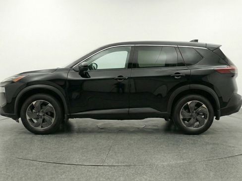 Used 2025 Nissan Rogue SV FWD image 5