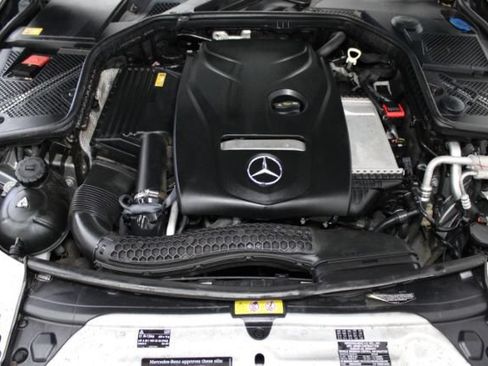 Used 2015 Mercedes-Benz C 300 4MATIC Sedan image 30