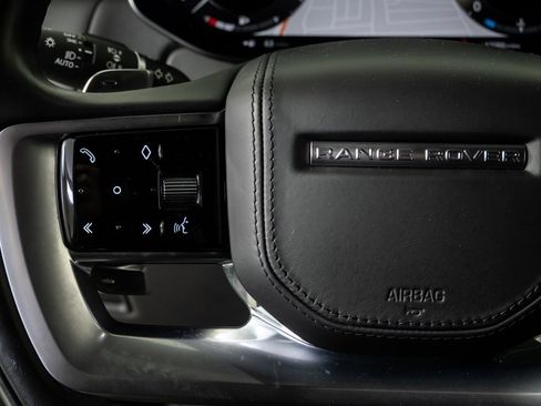 Used 2023 Land Rover Range Rover SV image 10