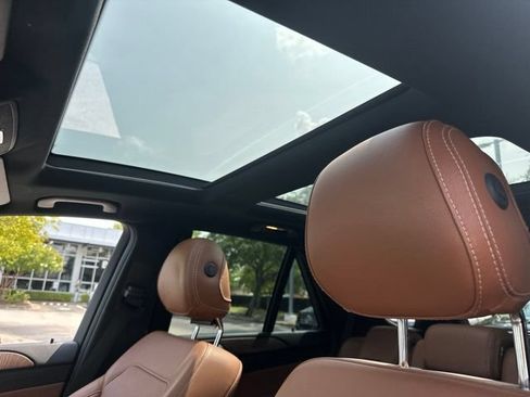 Certified 2018 Mercedes-Benz GLE 43 AMG 4MATIC image 25