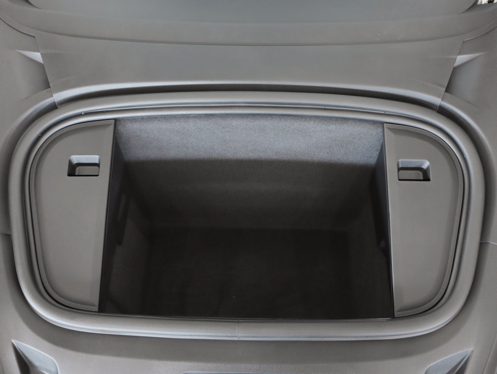 Certified 2025 Porsche Taycan RWD image 26