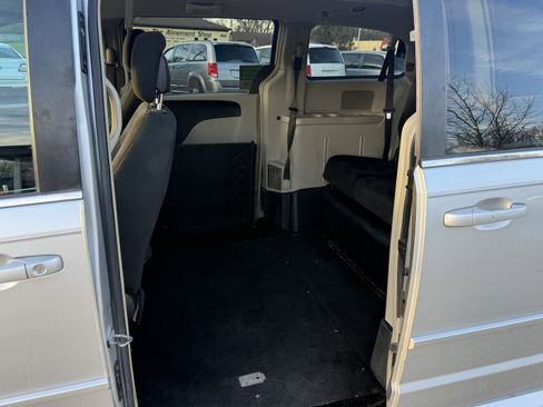 Used 2011 Dodge Grand Caravan Crew w/ Safety Sphere Group image 28