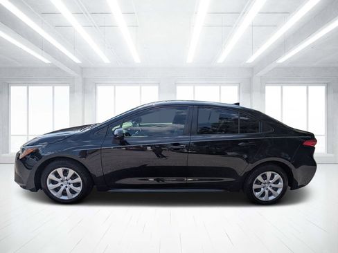Used 2021 Toyota Corolla LE FWD image 6