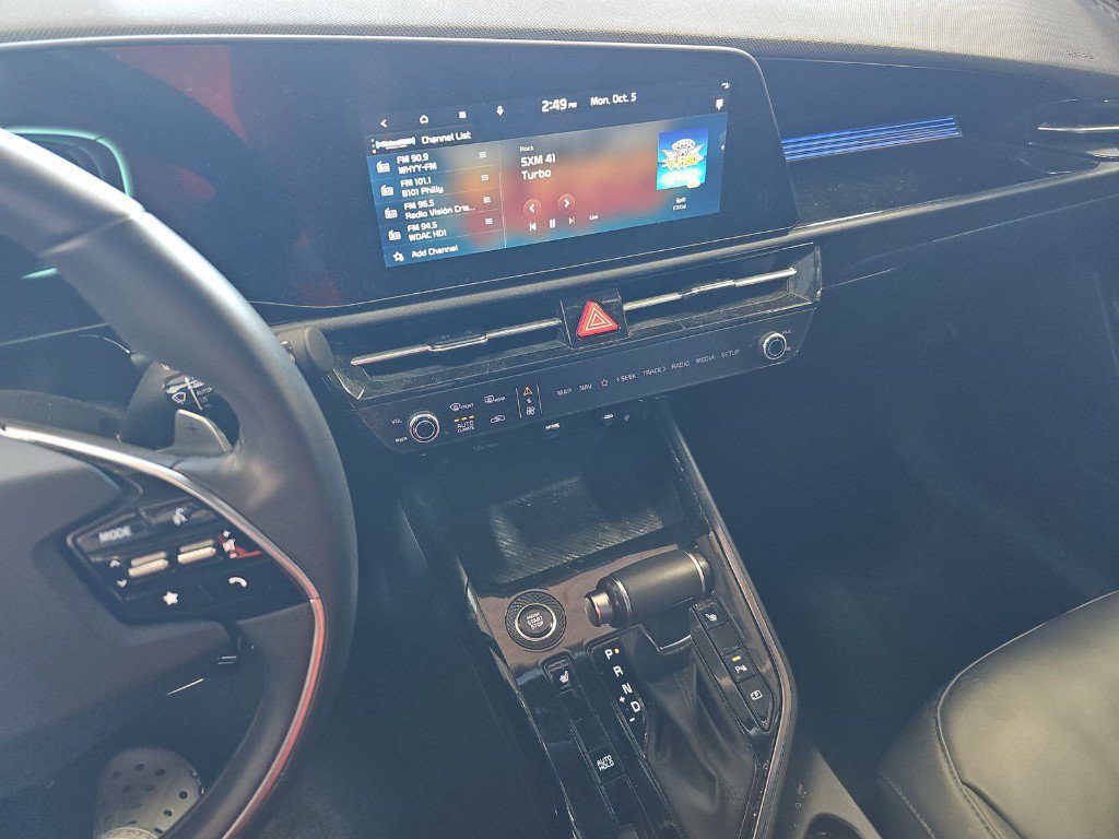 Certified 2023 Kia Niro EX FWD image 12