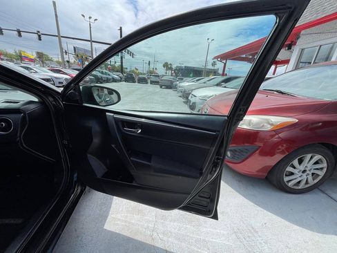 Used 2017 Toyota Corolla LE FWD image 17