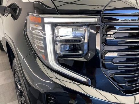 Used 2023 GMC Sierra 1500 Denali w/ Technology Package AWD/4WD image 28