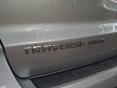 Used 2017 Chevrolet Traverse LS w/ LPO, 'HIT The Road' Package AWD/4WD image 8