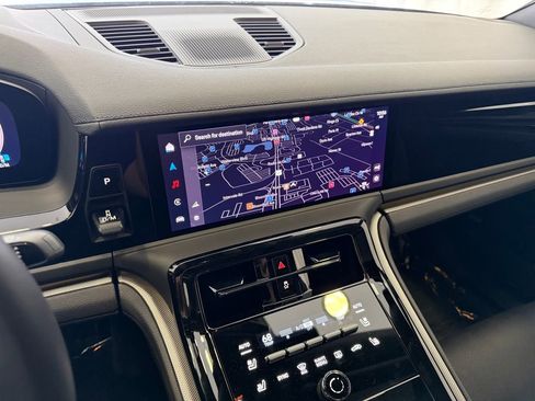 Certified 2025 Porsche Panamera 4 AWD/4WD image 23