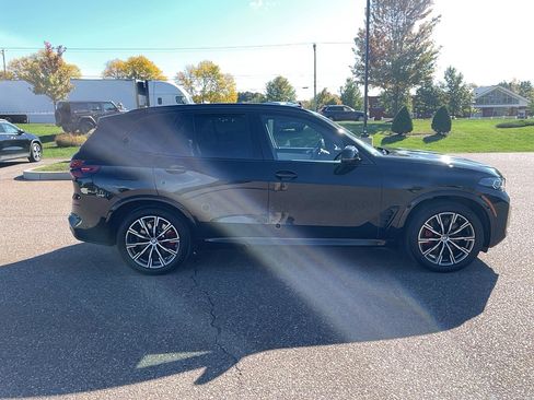 Used 2025 BMW X5 M60i w/ Climate Comfort Package image 4