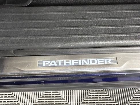 Used 2023 Nissan Pathfinder SL w/ SL Premium Package AWD/4WD image 13