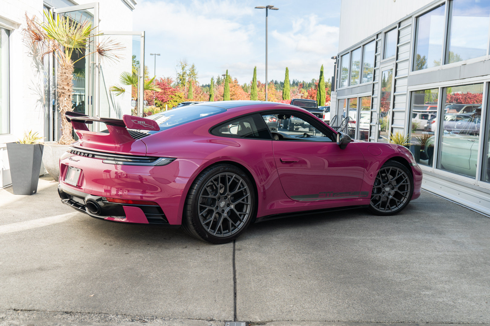 Used 2024 Porsche 911 Carrera T RWD image 9