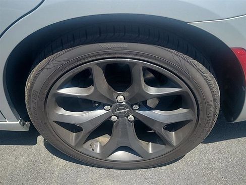 Used 2021 Chrysler 300 S RWD image 6