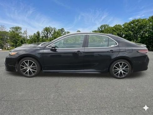 Used 2024 Toyota Camry SE w/ Cold Weather Package AWD/4WD image 5