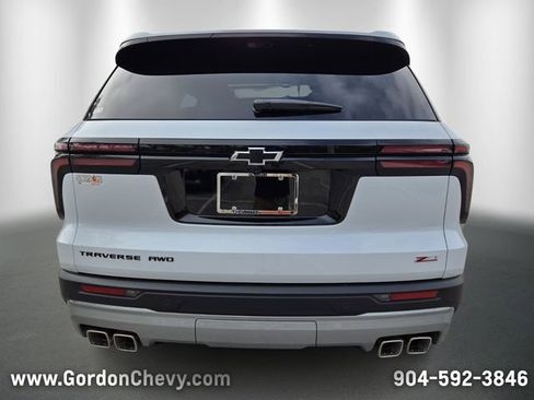 New 2026 Chevrolet Traverse Z71 w/ Enhanced Driving Package AWD/4WD image 5