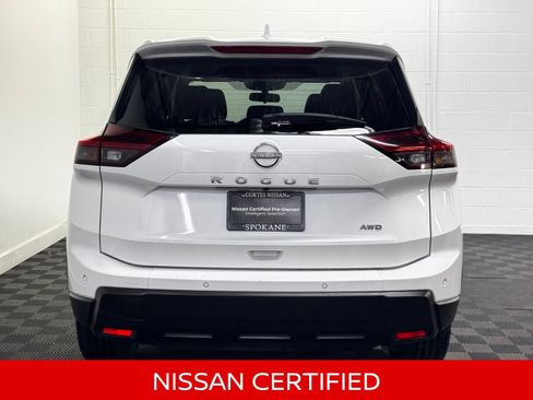 Certified 2025 Nissan Rogue SV AWD/4WD image 10