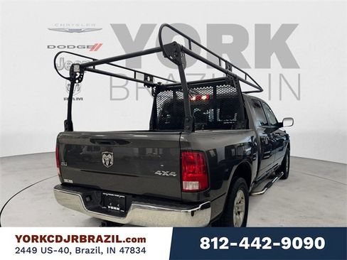 Used 2019 RAM 1500 Classic SLT w/ Luxury Group image 5