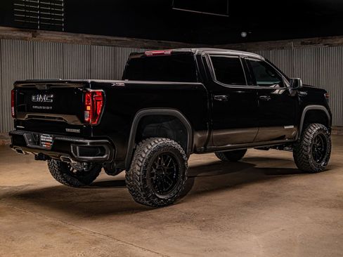 Used 2024 GMC Sierra 1500 Elevation w/ X31 Off-Road Package AWD/4WD image 10