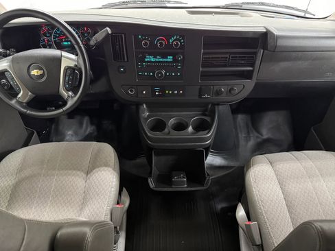 Used 2019 Chevrolet Express 3500 LS image 2