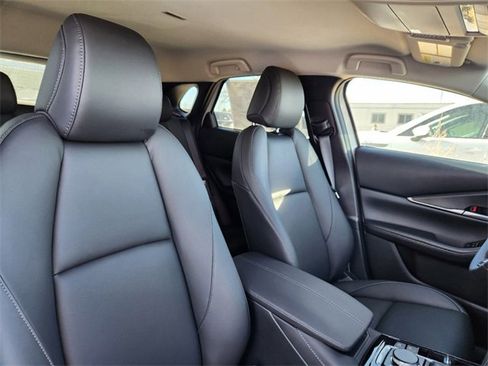 New 2025 MAZDA CX-30 AWD 2.5 S w/ Select Sport Pkg image 18