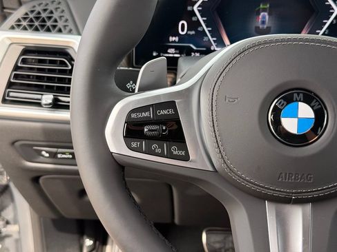 New 2026 BMW X5 xDrive40i w/ M Sport Package AWD/4WD image 17