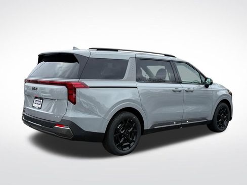 New 2026 Kia Carnival SX FWD image 3