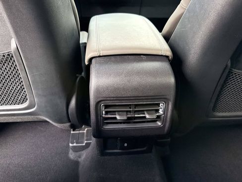 Used 2023 Lincoln Corsair FWD image 18