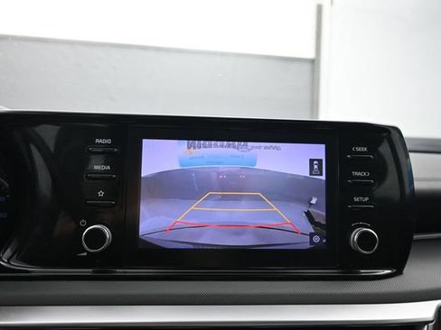 Used 2023 Kia K5 LXS FWD image 17