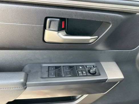 Used 2025 Toyota Sequoia SR5 AWD/4WD image 19