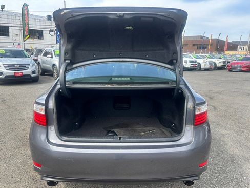 Used 2015 Lexus ES 350 w/ Luxury Package FWD image 9