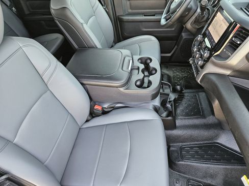 New 2025 RAM 3500 Tradesman w/ Chrome Appearance Group image 16