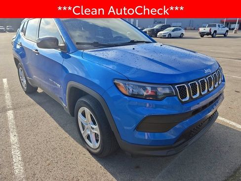 Used 2023 Jeep Compass Sport AWD/4WD image 3