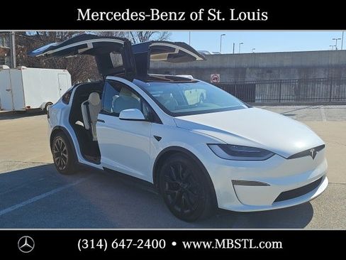 Used 2022 Tesla Model X image 12