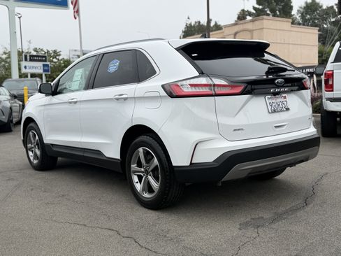 Certified 2023 Ford Edge SEL w/ Convenience Package AWD/4WD image 4