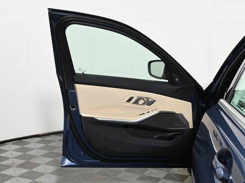 New 2026 BMW 330i xDrive Sedan w/ Premium Package image 29