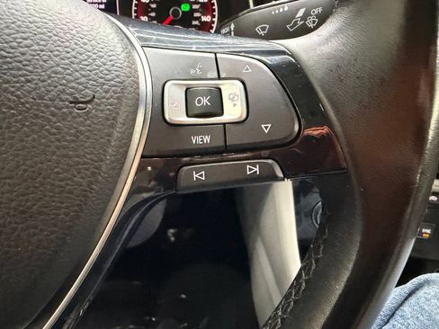 Used 2019 Volkswagen Jetta SE w/ Cold Weather Package FWD image 24
