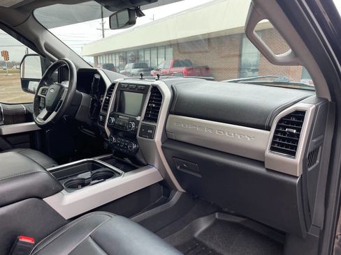 Used 2021 Ford F250 Lariat w/ Lariat Ultimate Package image 33