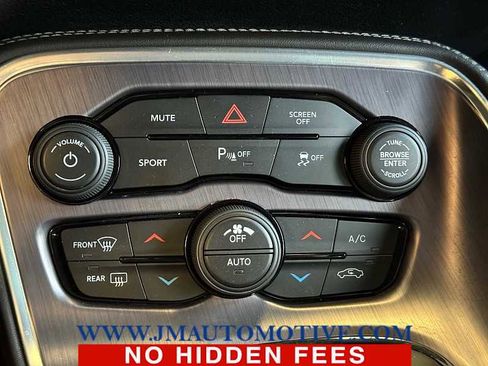 Used 2018 Dodge Challenger R/T w/ Driver Convenience Group image 22