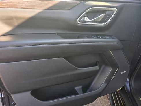 Used 2024 Chevrolet Tahoe LT AWD/4WD image 10