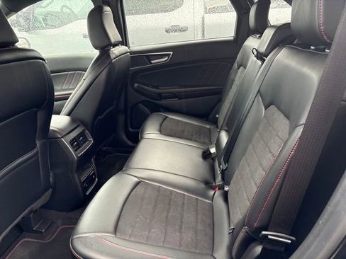 Used 2023 Ford Edge ST-Line image 10