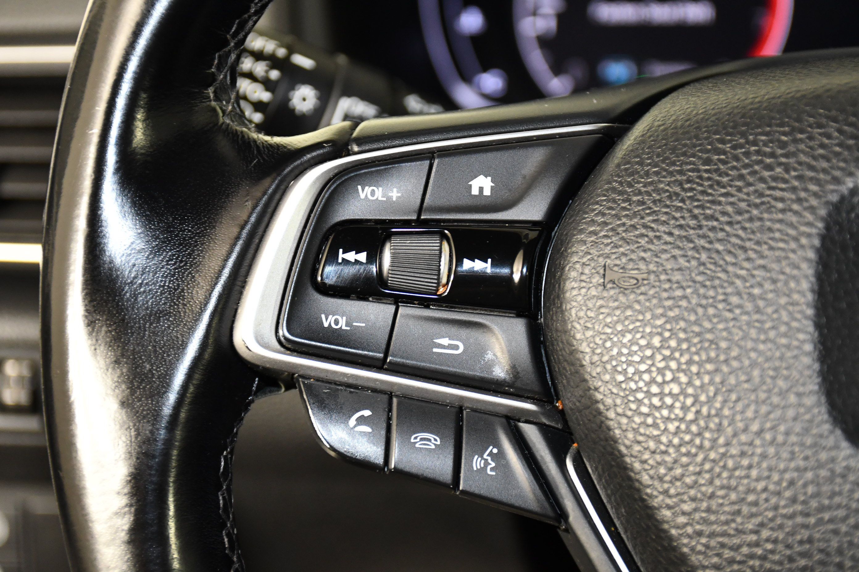 Used 2018 Honda Accord Sport image 20
