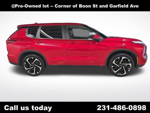 Used 2024 Mitsubishi Outlander SE AWD/4WD image 6