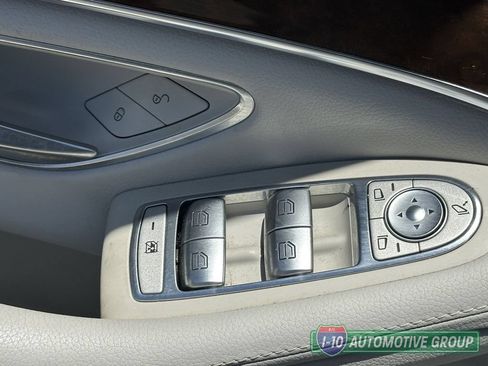 Used 2016 Mercedes-Benz S 550 Sedan image 19