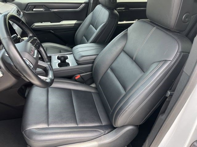 Used 2024 GMC Acadia Elevation AWD/4WD image 16