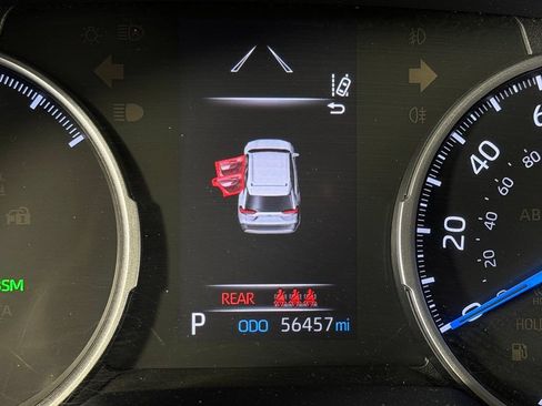 Used 2020 Toyota RAV4 XLE w/ XLE Grade Weather Package AWD/4WD image 18