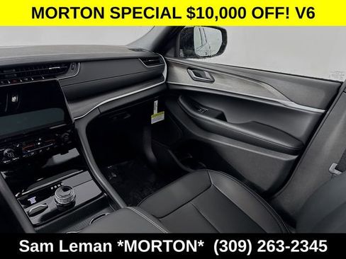 New 2025 Jeep Grand Cherokee Limited w/ Black Appearance Package AWD/4WD image 24