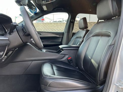 Used 2024 Jeep Grand Cherokee Limited w/ Trailer Tow Package image 3