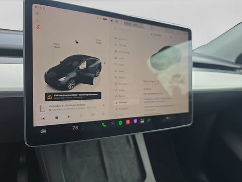 Used 2024 Tesla Model Y Long Range RWD image 23