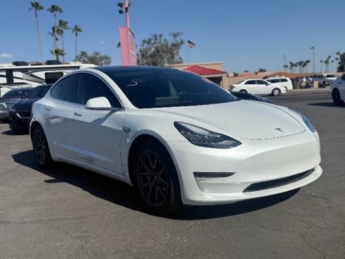 Used 2020 Tesla Model 3 Long Range image 1